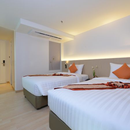 Le D'Tel Bangkok Otel Dış mekan fotoğraf Deluxe Room