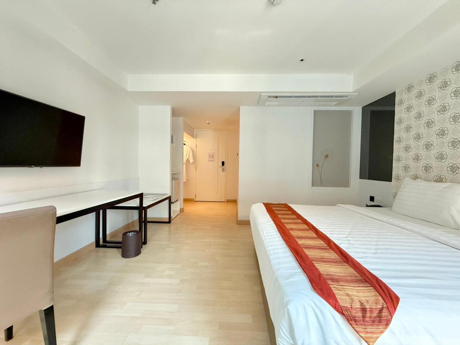 Le D'Tel Bangkok Otel Dış mekan fotoğraf